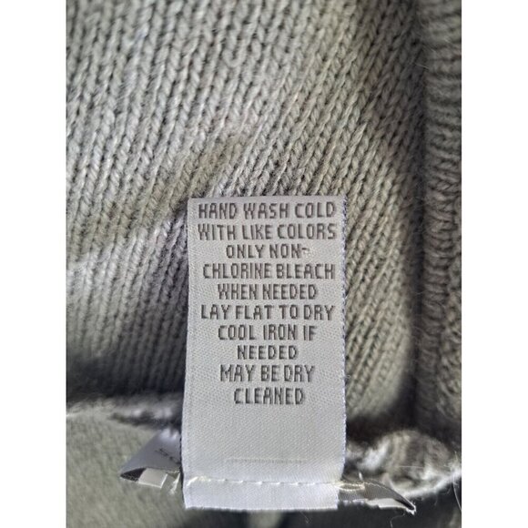 Soft Surroundings Women's PL Gray Angora Blend V-Neck 3/4 Sleeve Sweater - Picture 6 of 6